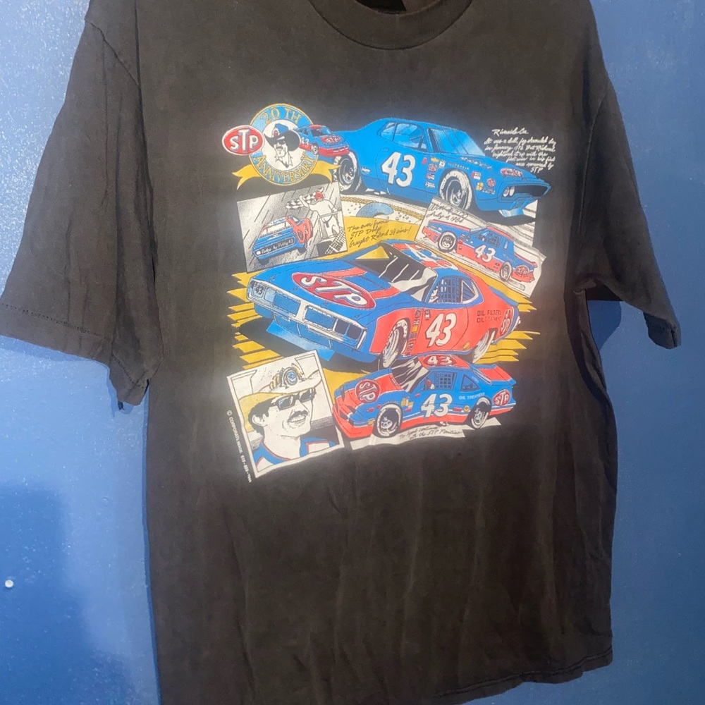 Black Vintage Racing Graphic Tee size L adult